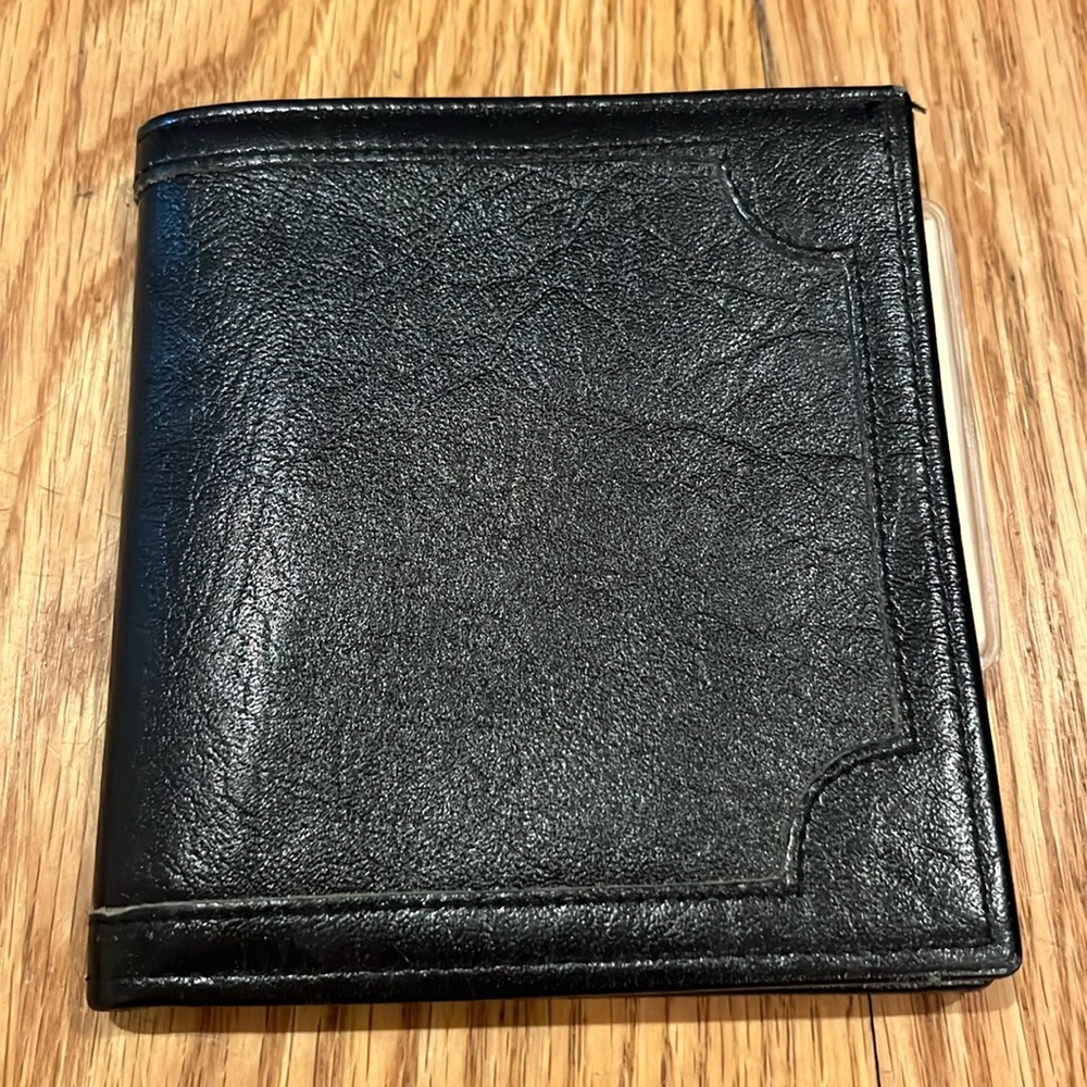 Buxton Vintage Cowhide Leather Wallet